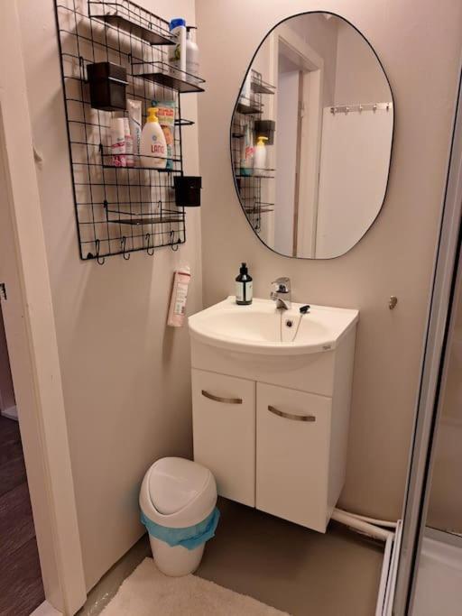 Privat Leilighet Pa Gard Med Badstue Og Nordlys Narvik Extérieur photo