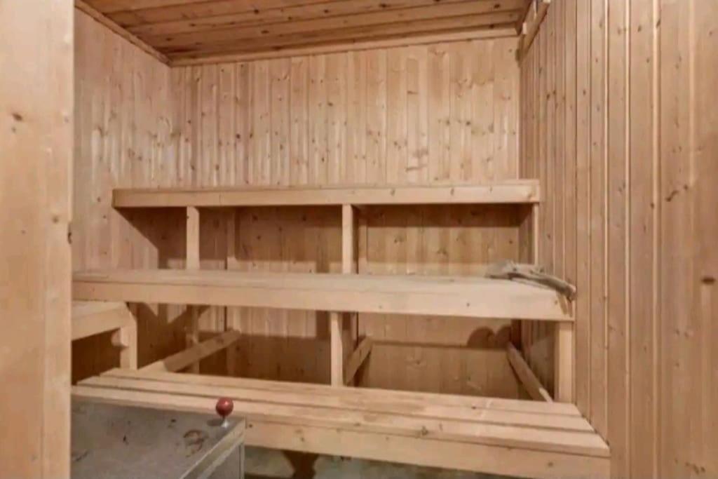 Privat Leilighet Pa Gard Med Badstue Og Nordlys Narvik Extérieur photo