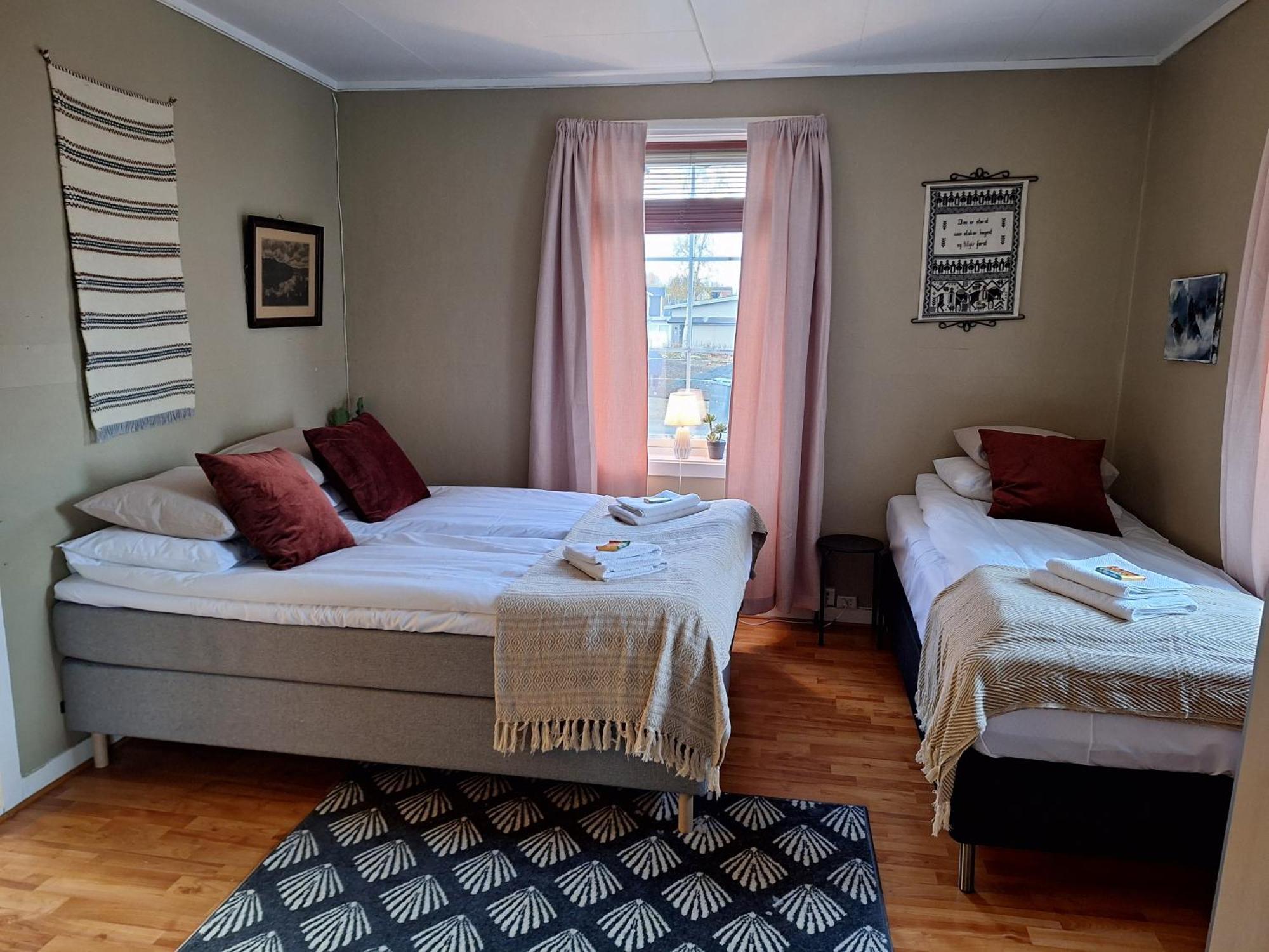 Privat Leilighet Pa Gard Med Badstue Og Nordlys Narvik Extérieur photo